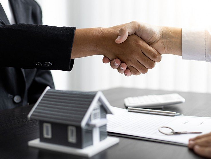 Foto Mieterh�hung in der Vulkaneifel & Bitburg-Pr�m: Der komplette Ratgeber f�r Vermieter