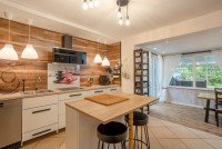 Bild (099a9d37e8e49e85d93aede522bcae4d): Zentrumsnahes Einfamilienhaus mit park�hnlichem Gartenparadies & PV-Anlage