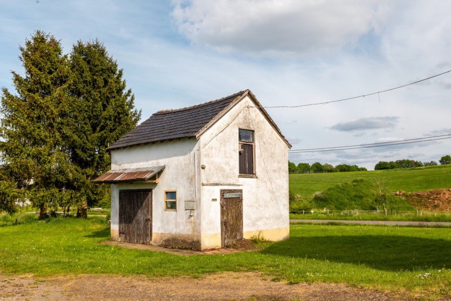 Garage : ehemalige Scheune Einfamilienhaus Kalenborn-Scheuern