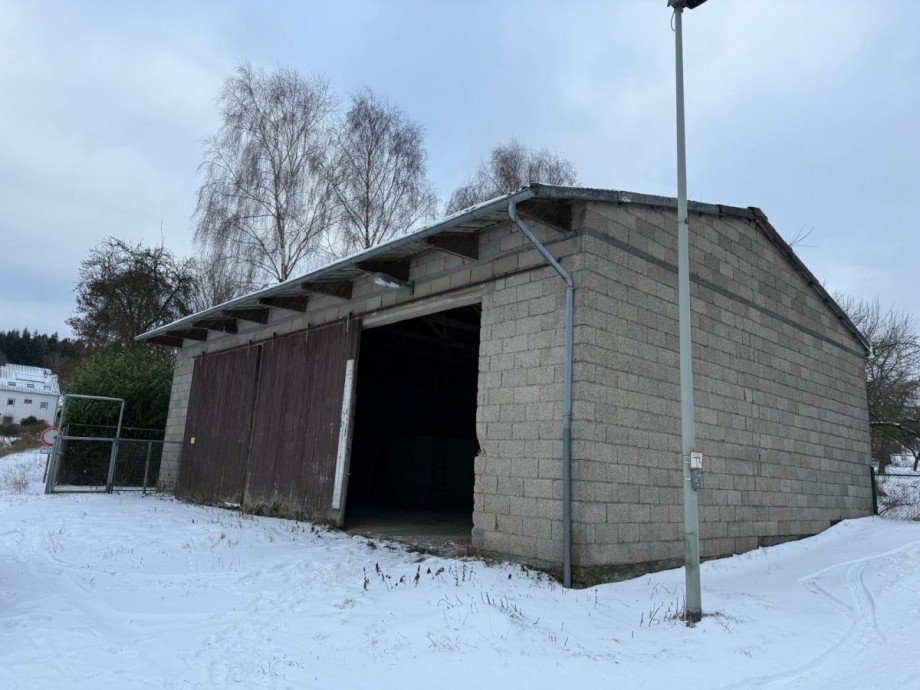 Au�enansicht Halle Betteldorf