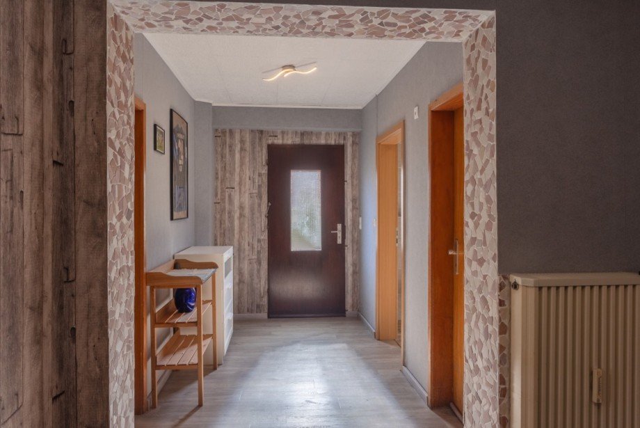 EG Wohnung Flur Einfamilienhaus Birresborn