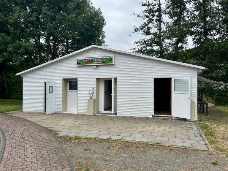 IMG_9335 Gillenfeld Gastgewerbe Frisch renovierter Imbiss in Top-Lage von Gillenfeld - Nur 45.000 EUR | Provisionsfrei