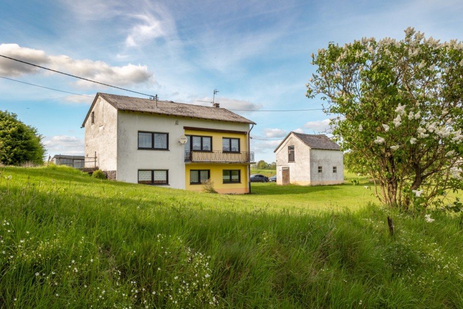 Au�enbereich mit Garten (2) Einfamilienhaus Kalenborn-Scheuern